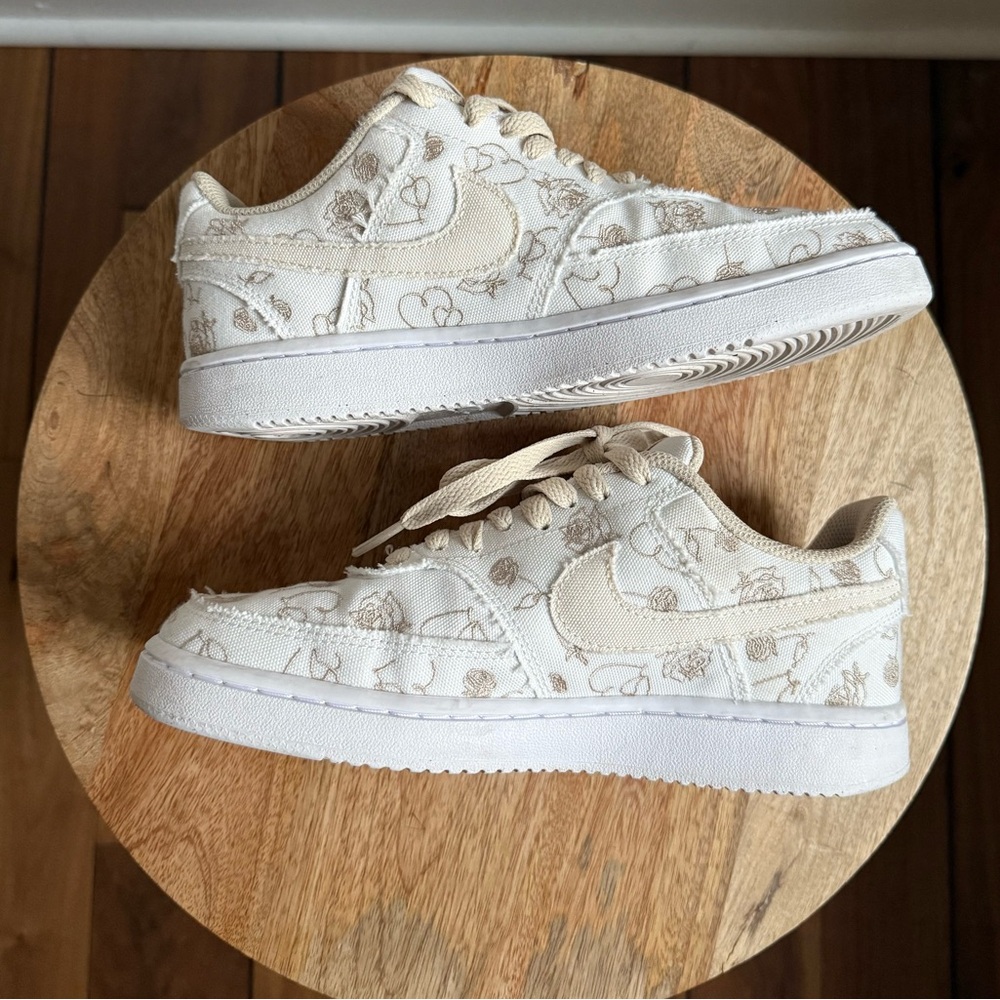 Nike Court Vision Low Canvas Court 'Valentine's Day' Floral Wmn’s Sneakers Sz: 6 - Picture 6 of 10